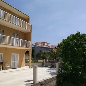  Apartment Filip Vedran