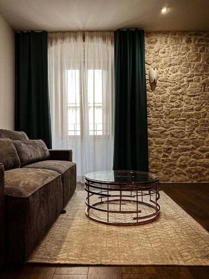Borna And Franko Rooms Split City Centre Apartment