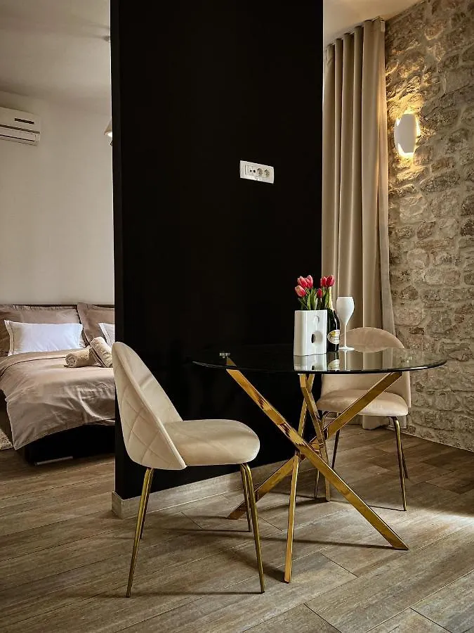 Borna And Franko Rooms Split City Centre Apartment